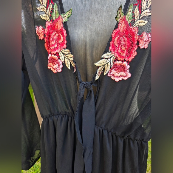 Love And Heart Boho Black Sheer Floral Embroidered Romper - Picture 4 of 9